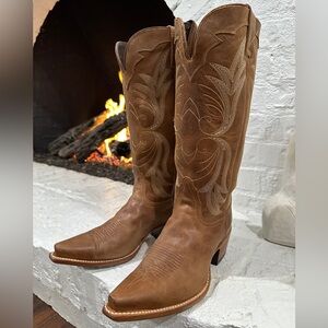 Nocona Women’s Brown Western Leather Boots in Size 9